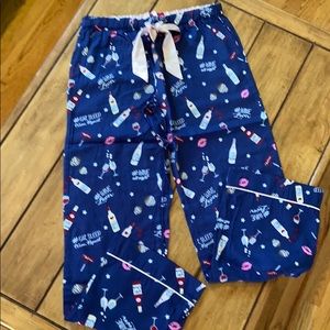 New! Wine Enthusiast PJ bottoms Size S Navy